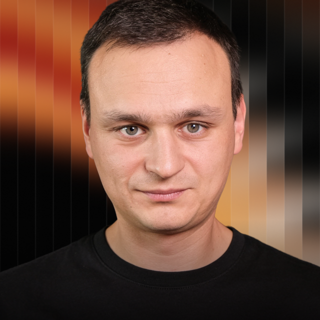 Леонид Ивахов